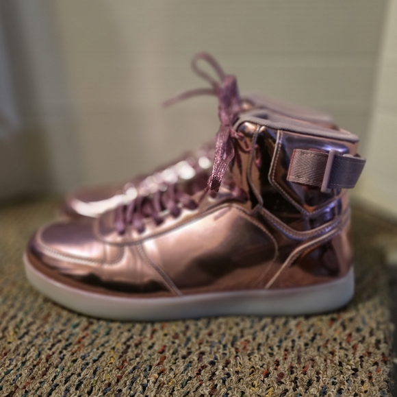 DIYJTS 46 Women's Shoe Sz. 13 Pink Metallic Sparkly Laces LIGHT UP Sole Recharge - Picture 1 of 16